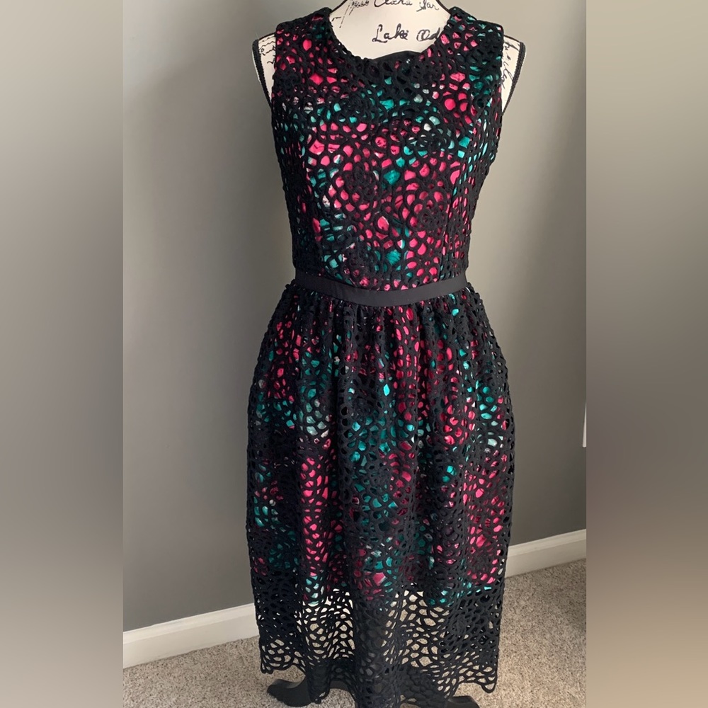 Sz 4 Anthropologie dress. Black crochet overlay- green & pink pattern underlay - Picture 5 of 7